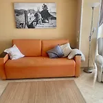 Apartamento En Primera Linea, Sea Front, Pool & Parking