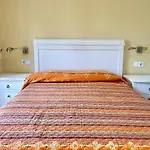 Apartamento En Primera Linea, Sea Front, Pool & Parking